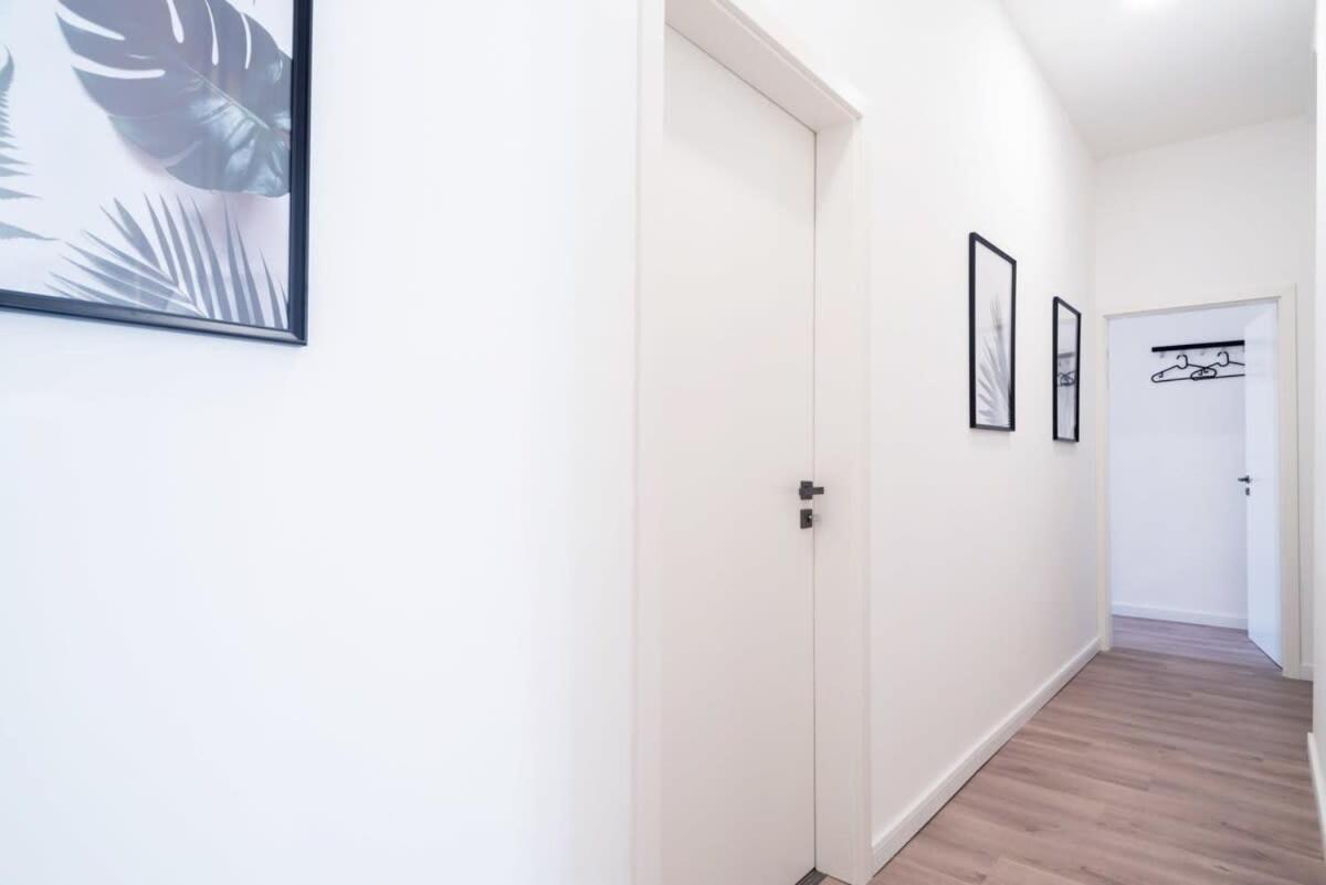 Large Apartment At Perfect Central Location Budapest Bagian luar foto